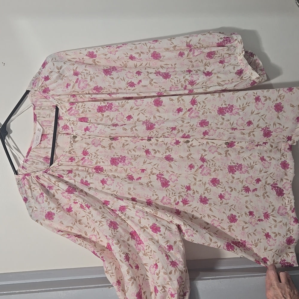 LC Lauren Conrad Floral Blouse in Pink and Cream